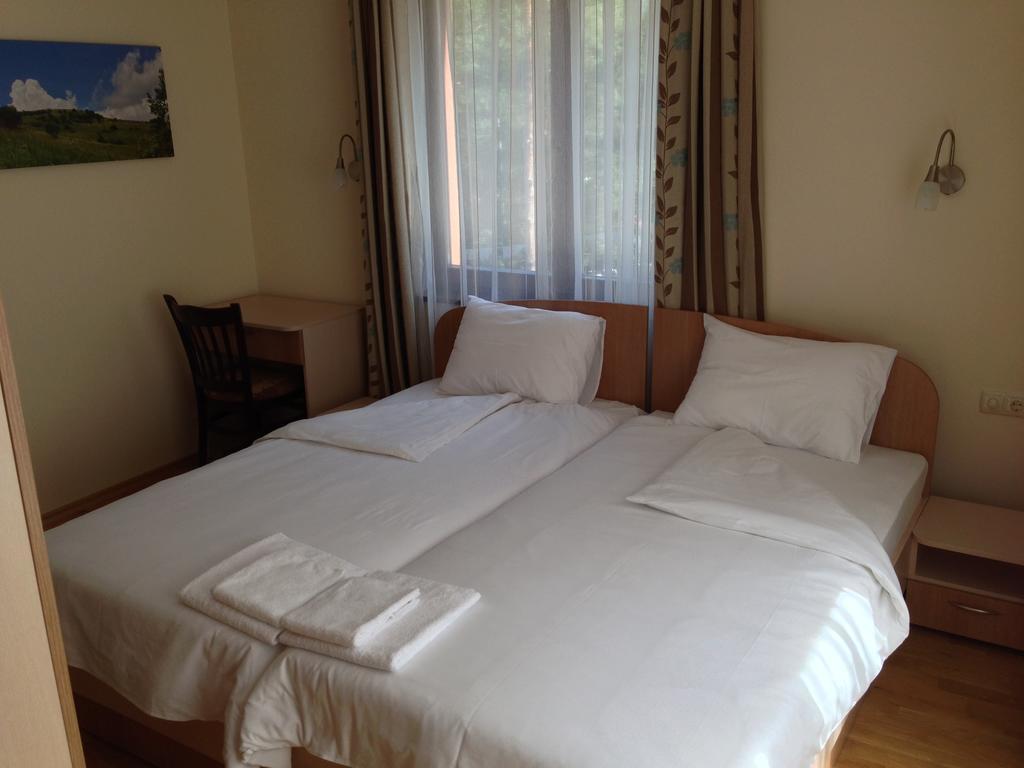 Mala Planina Guest House Iskrets Camera foto