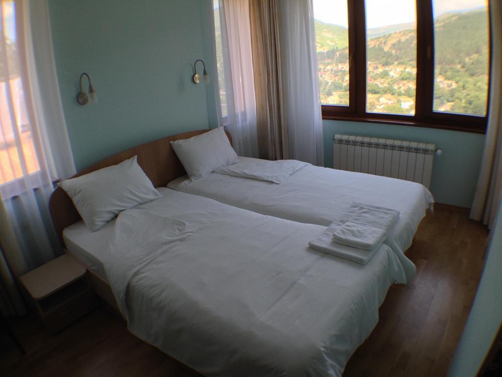 Mala Planina Guest House Iskrets Esterno foto