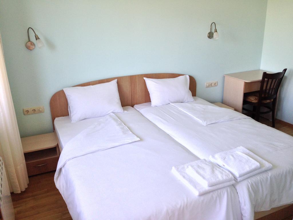 Mala Planina Guest House Iskrets Camera foto