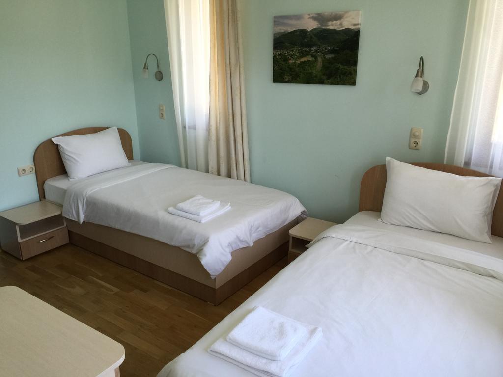 Mala Planina Guest House Iskrets Esterno foto