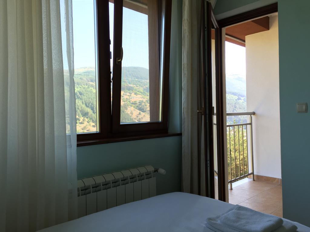 Mala Planina Guest House Iskrets Esterno foto